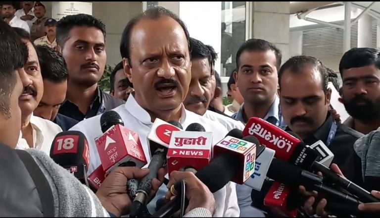 कोणीही माझे नाव टाकतो सांगत अजित पवारांनी नाकारले पुण्यातील नाट्यसंमेलन