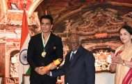 अभिनेता सोनू सूद ने पटकावला चॅम्पियन्स ऑफ चेंज' पुरस्कार 