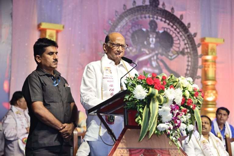 आशयप्रधान आणि&nbsp; वास्तवावर भाष्य करणारी नाटकं व्हायला हवीत – शरद पवार यांनी व्यक्त केली भावना