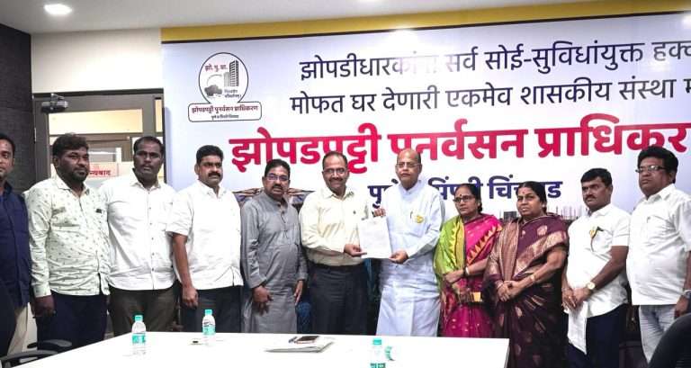 झोपडीधारकांचे पुनर्वसन त्याच ठिकाणी व्हावे अन्यथा आंदोलन करू-माजी आमदार मोहन जोशी