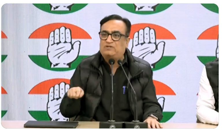 काँग्रेसचे बँक खाते गोठवल्याचा आरोप-वीज बिल  कर्मचाऱ्यांचे पगार थांबले.भारत जोडो न्याय यात्राही संकटात