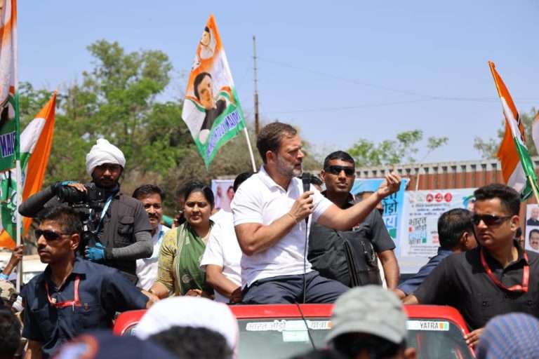 आधी रोटी खाओ, प्रभू के गुण गाओ, भूखे मर जावो! हे मोदी सरकारचे म्हणणे:राहुल गांधी