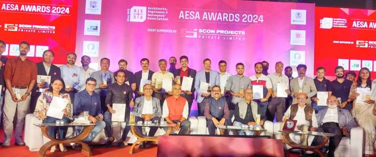आर्किटेक्ट्स, इंजिनिअर्स  अँड  सर्व्हेअर्स असोसिएशन’ च्या व्यावसायिक गुणवत्ता पारितोषिकांचे उत्साहात वितरण