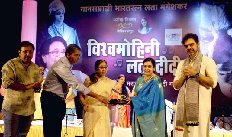 भावगंधर्वांनी जागवल्या लतादीदींच्या स्वरमयी आठवणी