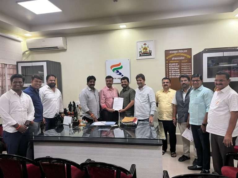 आयुक्तसाहेब , सार्वजनिक मालमत्ता विद्रूपिकरणप्रकरणी भाजपवर गुन्हा दाखल करा