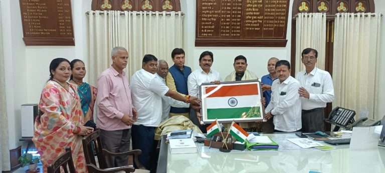 साप्ताहिक अयोध्या सुपरफास्ट ट्रेन रोज चालवण्याची मागणी