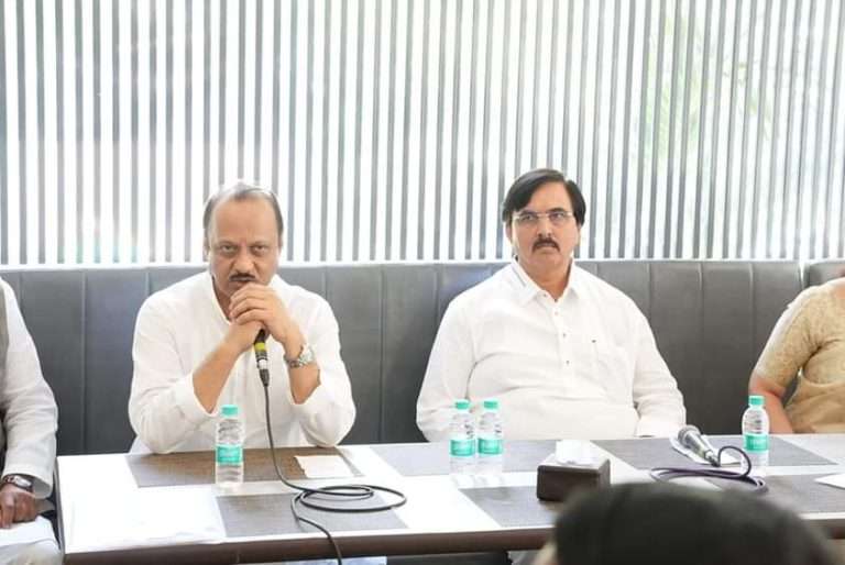 उपमुख्यमंत्री  अजितदादा पवार यांच्या उपस्थितीत खडकवासला विधानसभेच्या पदाधिकाऱ्यांची बैठक