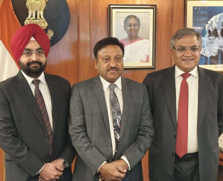 लोकसभा निवडणुकीच्या तारखांची घोषणा उद्या:निवडणूक आयोग दुपारी 3 वाजता वेळापत्रक जाहीर करणार, आचारसंहिताही लागू होणार