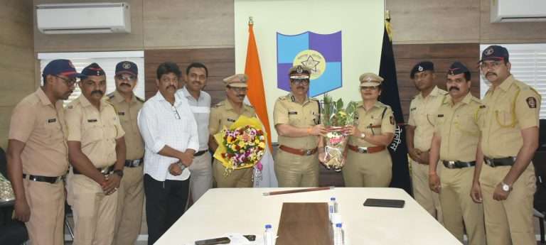 पुणे स्टेशनवरून आईच्या कुशीत झोपलेले ६ महिन्याचे बाळ पळविणाऱ्या टोळीला कर्नाटकात पकडले-बाळाची सुखरूप सुटका:पुणे पोलिसांची अभिमानास्पद कामगिरी