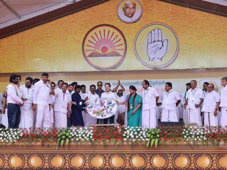 ED, CBI व IT केंद्राची राजकीय शस्त्रे: एकीकडे स्वातंत्र्य आणि समता, दुसरीकडे RSS आणि मोदी