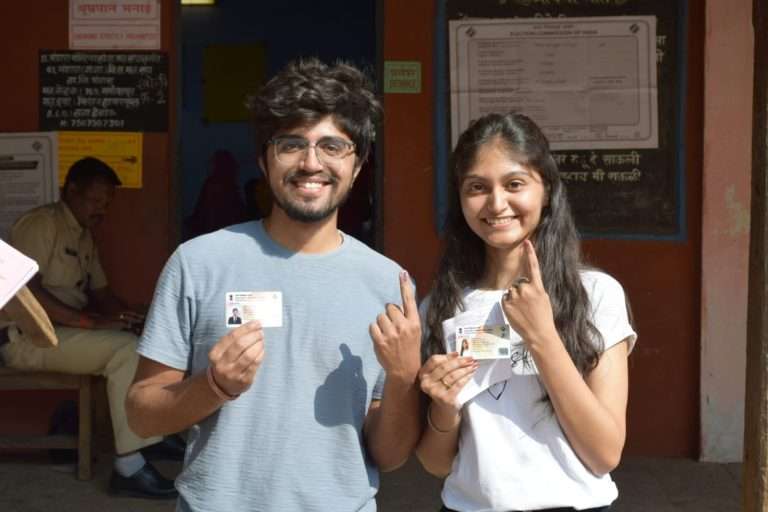 लोकसभा निवडणुकीच्या पहिल्या टप्प्यातील पाच मतदारसंघात दुपारी १ वाजेपर्यंत ३२.३६ टक्के मतदान             