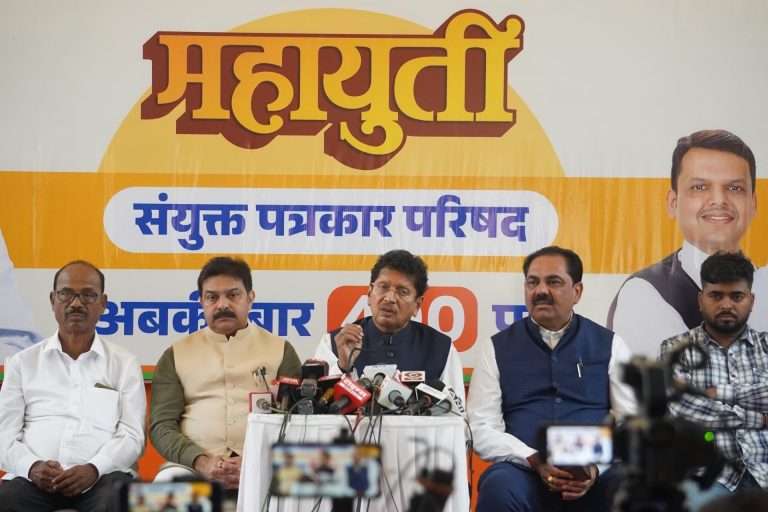 शरद पवारांनी शिवसेना संपवण्याचे अनेक प्रयत्न केले : दीपक केसरकर यांचा आरोप