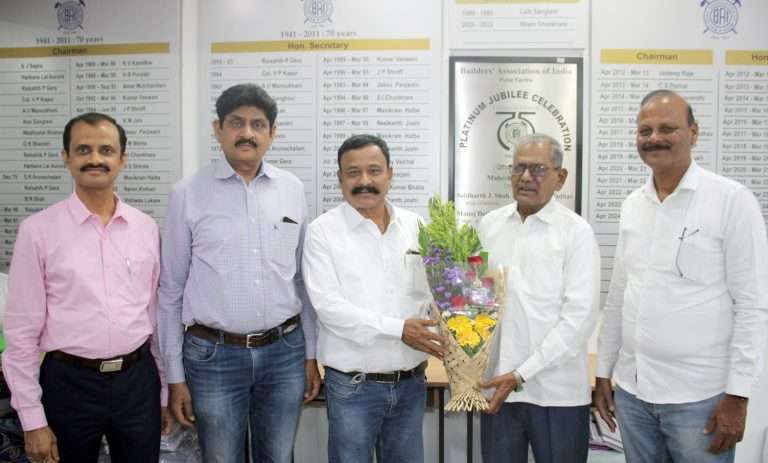 बिल्डर्स असोसिएशन ऑफ इंडियाच्या पुणे अध्यक्षपदी सुनील मते,उपाध्यक्षपदी गुजर, सचिवपदी हजारे, तर खजिनदारपदी किल्लेदारपाटील