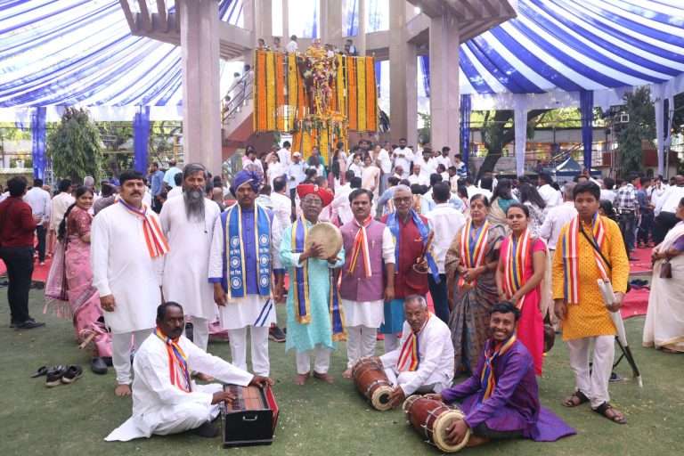 ‘शाहिरी भीमवंदनेतून’ डॉ. आंबेडकरांना मानवंदना 