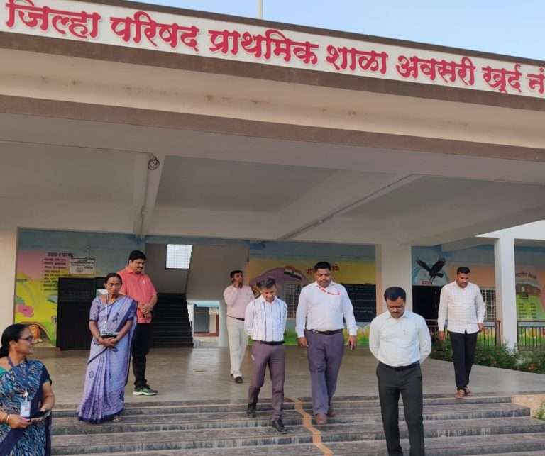अधिकारी-कर्मचाऱ्यांनी निवडणूक कामाची जबाबदारी चोखपणे पार पाडावी-अजय मोरे