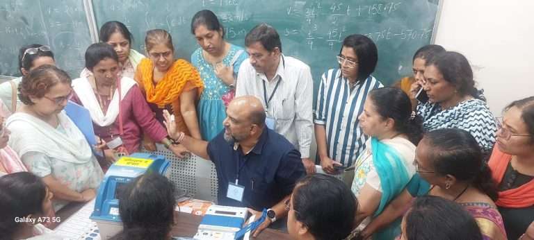 शिवाजीनगर विधानसभा मतदार संघातील तीन हजार अधिकारी-कर्मचाऱ्यांना प्रशिक्षण