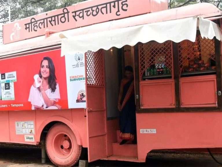 शौचालयाअभावी महिला-मुलींची होणारी कुचंबना थांबवावी