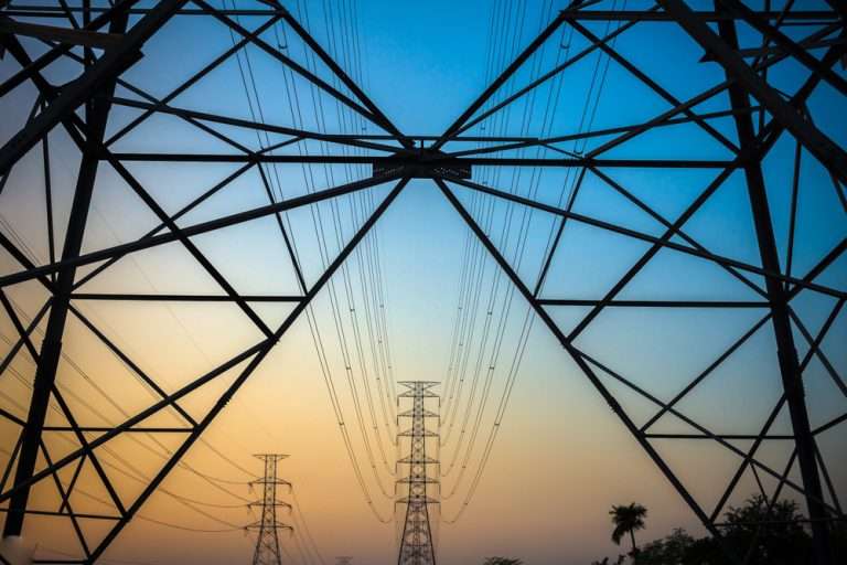 सुमारे ६५ हजार ग्राहकांचा वीजपुरवठा खंडित