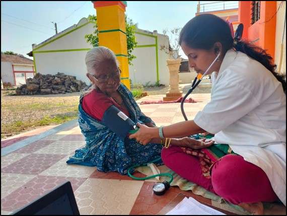 ग्रामीण भारताचा वैद्यकीय दीपस्तंभ - टेलिमेडिसिन सुविधा
