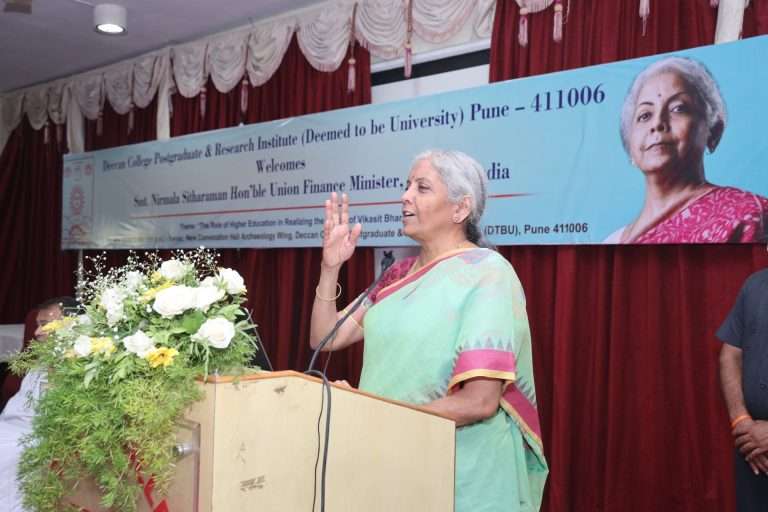 स्वातंत्र्यानंतर सत्तेवर आलेल्या सरकारने भारताला पुनर्वैभव प्राप्त व्हावे, यासाठी विशेष प्रयत्न केले नाहीत-निर्मला सीतारामन
