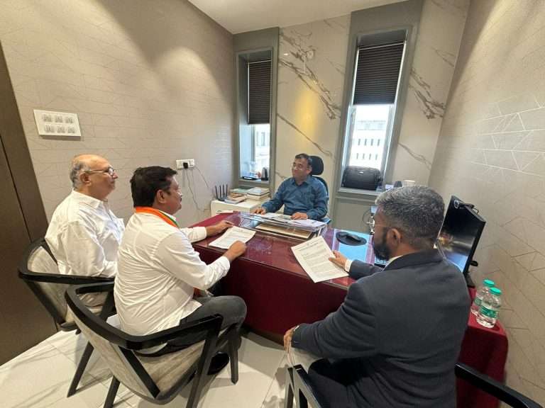 पाकिस्तानमध्ये जाऊन बिर्यानी खाणारा पंतप्रधान पाहिजे की मणिपूरमध्ये जाऊन पीडितांची सांत्वन करणारा पंतप्रधान पाहिजे ?