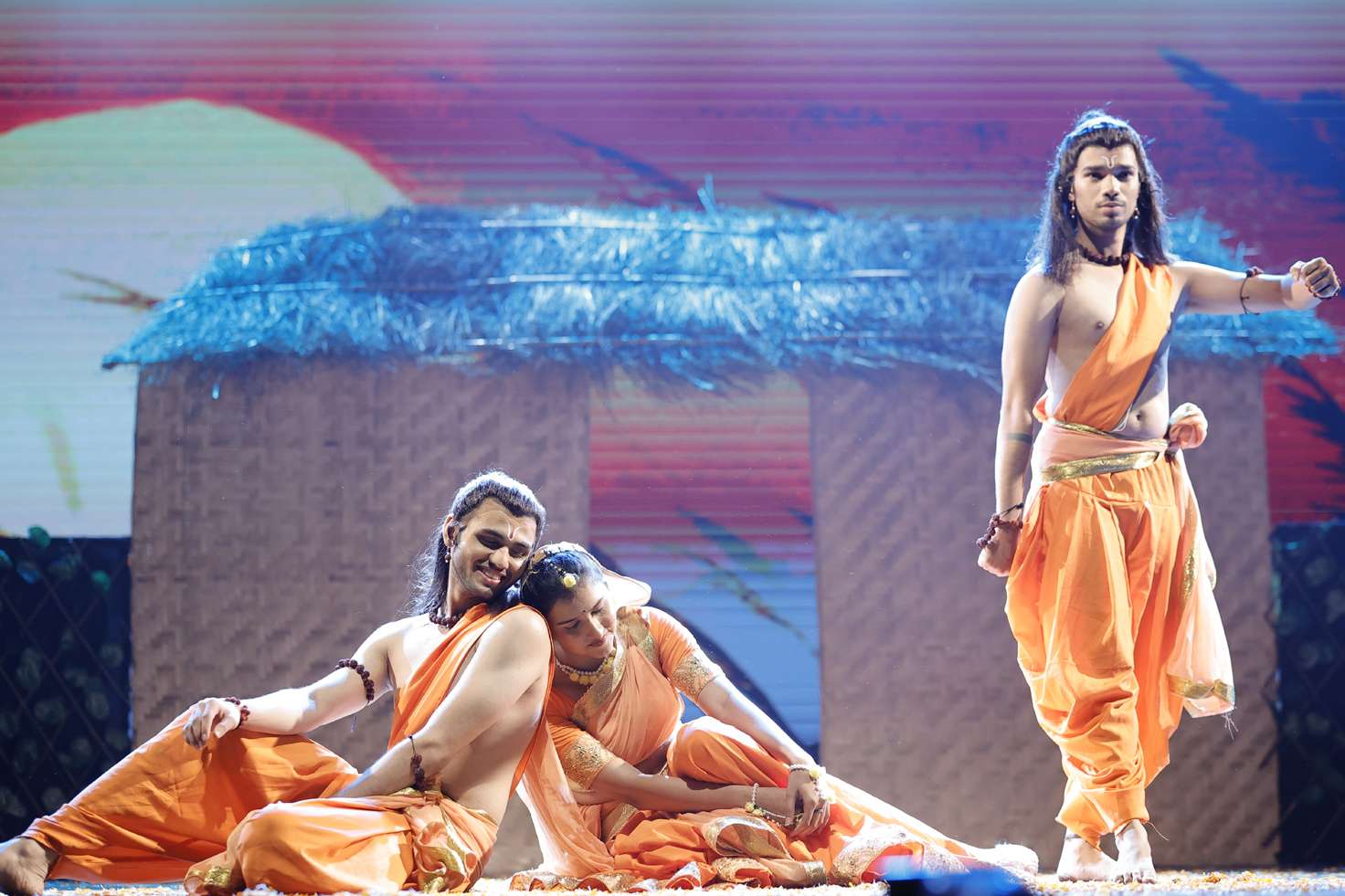 १२० कलावंतांनी नृत्यमय कथेतून उलगडले रामायण