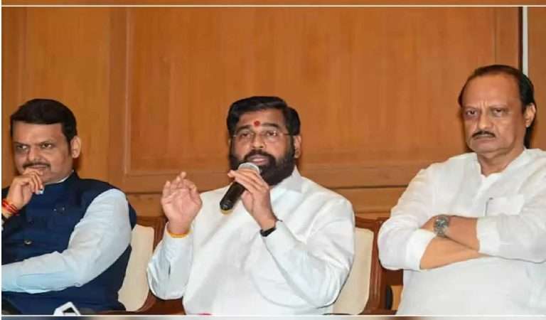 मुख्यमंत्री व अजितदादांनी महाबळेश्वर, कोल्हापूर अधिवेशनात दिलेला शब्द पाळला,पत्रकार महामंडळाची मुख्यमंत्र्यांची घोषणा-एकनाथ शिंदें, देवेंद्र फडणवीस, अजितदादांचे आभार