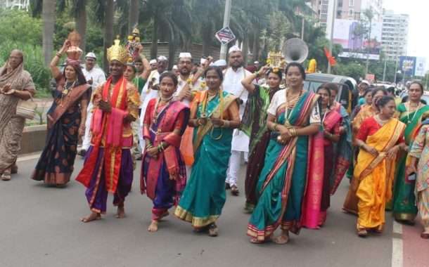 एस. बी. पाटील महाविद्यालयात ग्रंथ दिंडी सोहळा संपन्न