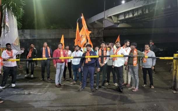 'पीएमपी' कर्मचाऱ्यांचा प्रलंबित मागण्यांच्या पूर्ततेसाठी पहाटे 3 वाजेपासून हडपसर गाडीतळापासून कर्मचाऱ्यांचे बेमुदत काम बंद आंदोलन सुरु