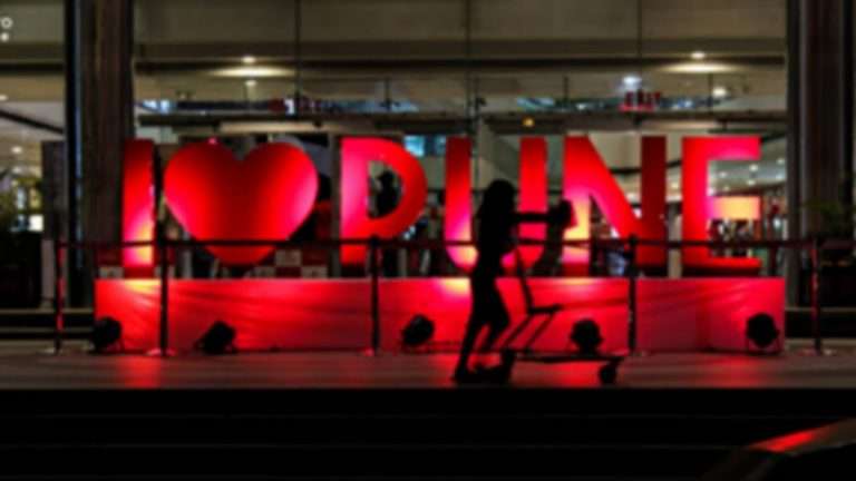 भुलभुलैय्या – हवेत उडणाऱ्या बसेस आणि कात्रज ते येरवडा भुयारी वाहतूक मार्ग ..