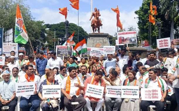 छत्रपती शिवाजी महाराज यांचा पुतळा कोसळल्या प्रकरणी फक्त ठेकेदार आणि अधिकारी नाही तर राज्य व केंद्र सरकारवर सुध्दा गुन्हे दाखल करा.