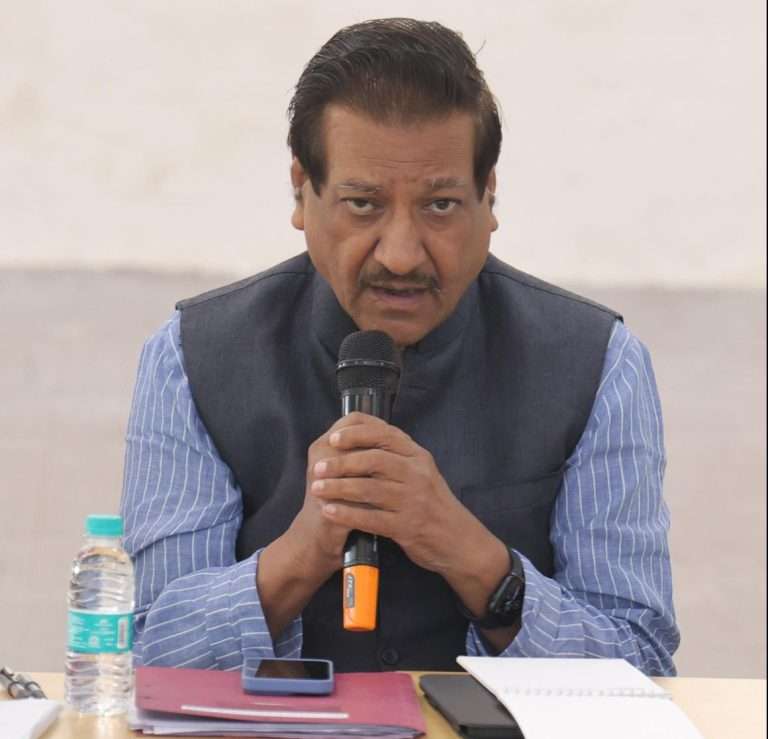 महायुतीला तिहेरी आकडा गाठता येणार नाही:महाविकास आघाडी 183 हून अधिक जागा जिंकणार, पृथ्वीराज चव्हाण यांचा दावा