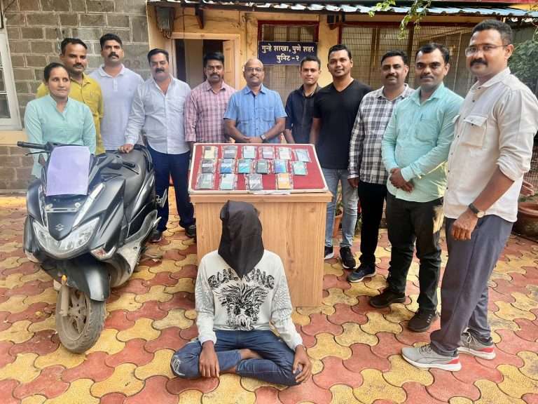 १६ चोरीच्या मोबाईलसह पकडला १९ वर्षाचा मोबाईलचोर