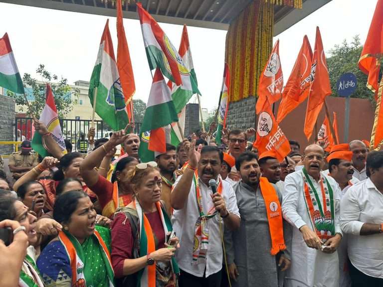 भाजपने केलाय मेट्रोचा टप्प्याटप्प्याचा खेळ अन राजकीय इव्हेंटबाजी,PM च्या भाषणापेक्षा जन सुविधा महत्त्वाची:महाविकास आघाडीकडून मेट्रोचे उद्घाटन