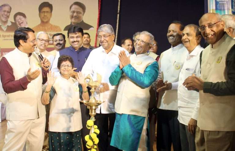 समाजात नवचैतन्य पेरणाऱ्या संस्थांनी एकत्रित यावे