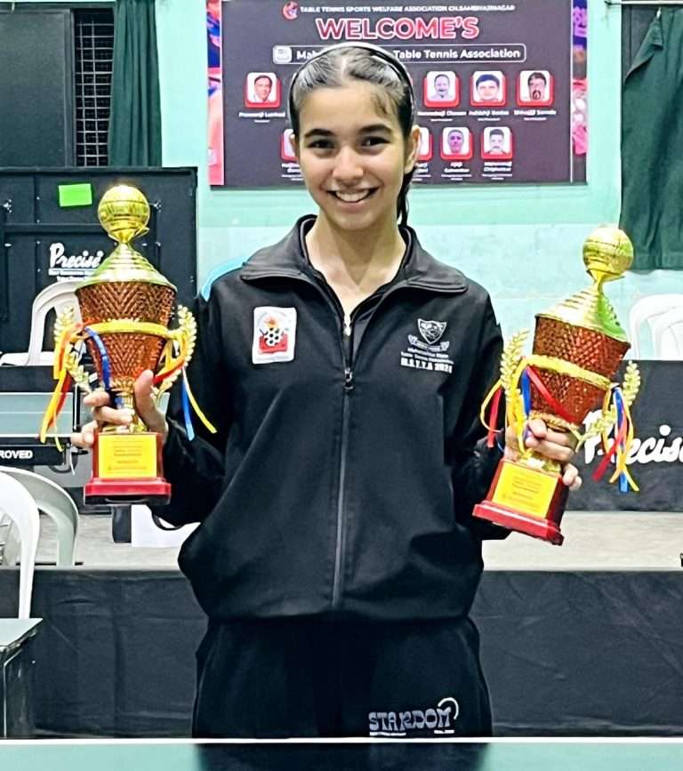 तिसरी राज्य मानांकन टेबल टेनिस स्पर्धानैशा रेवसकर हिला दुहेरी मुकुट;शौरेन सोमणचे सनसनाटी विजेतेपद