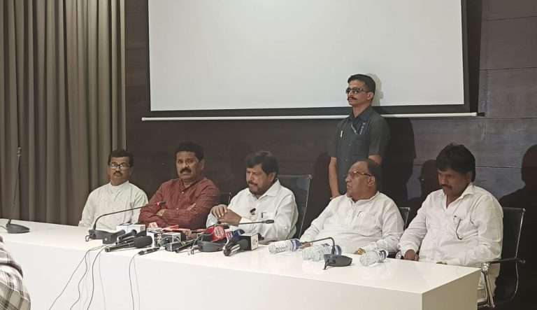 आगामी विधानसभेत रिपाइंला योग्य प्रतिनिधित्व मिळाल्यास तीनही पक्षांना फायदा-रामदास आठवले