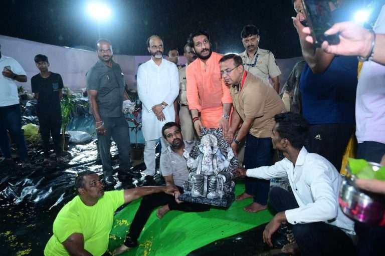 समाजभान ठेवून उत्सव साजरे करा – पार्थ पवार