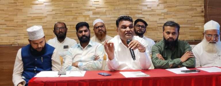 फडणवीसांच्या इशाऱ्यावरच मुस्लिमांवर दहशतीचा प्रयत्न – राहुल डंबाळे