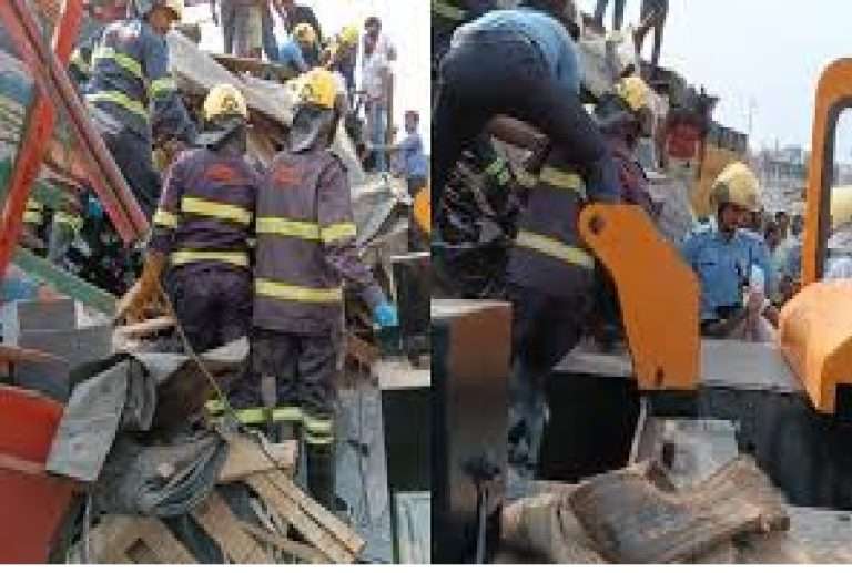 पुण्यात नवले ब्रीज परिसरात क्रेन-ट्रकची धडक:अपघातात एकजण ठार, दोघे जखमी