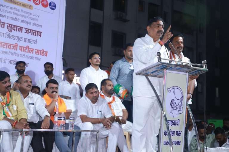 हडपसरला&nbsp;वाऱ्यावर सोडणाऱ्या&nbsp;चेतन तुपेंना घरी पाठवायचेयजयंत पाटील यांचे प्रतिपादन; प्रशांत जगताप यांच्या प्रचारार्थ केशवनगरमध्ये जाहीर सभा