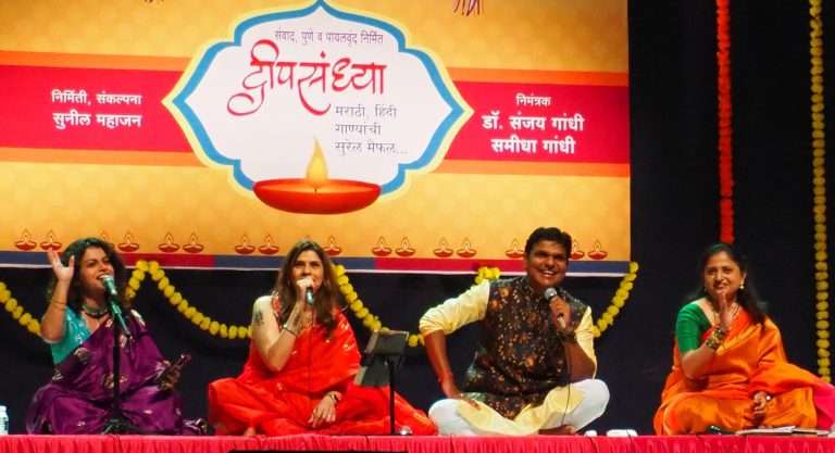 आकांक्षा नव्या युगाच्या पुस्तक युवा पिढीला मार्गदर्शक : कुलगुरू डॉ. सुरेश गोसावी