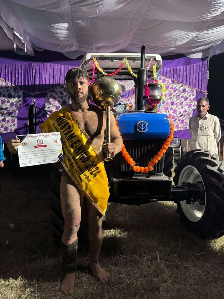 ‘पुनीत बालन ग्रुप’चा पैलवान सिकंदर शेख 2024 चा रुस्तुम-ए-हिंद किताब जिंकणारा महाराष्ट्रातील चौथा कुस्तीपटू