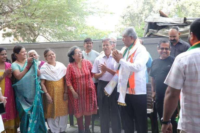 कोथरूडमध्ये चंद्रकांतदादा पाटील यांच्या घरोघरी संपर्काला नागरिकांकडून चांगला  प्रतिसाद