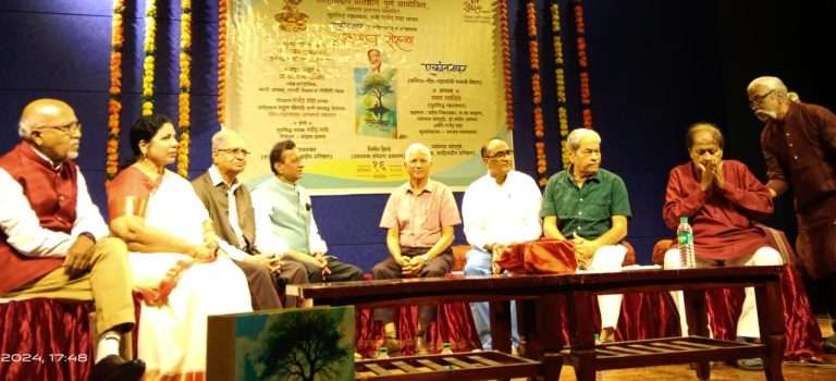 ​रंगली ​कविता -गीत -गझलांची मनस्वी मैफल !