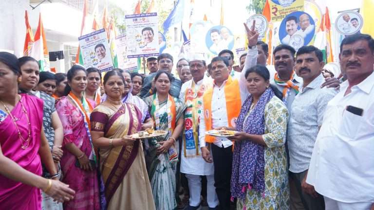 महाविकास आघाडीचे बापूसाहेब पठारे यांनी केली प्रचाराची सांगता