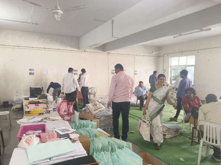 खडकवासला विधानसभा मतदारसंघात निवडणूक साहित्य व्यवस्थापन विभाग सज्ज