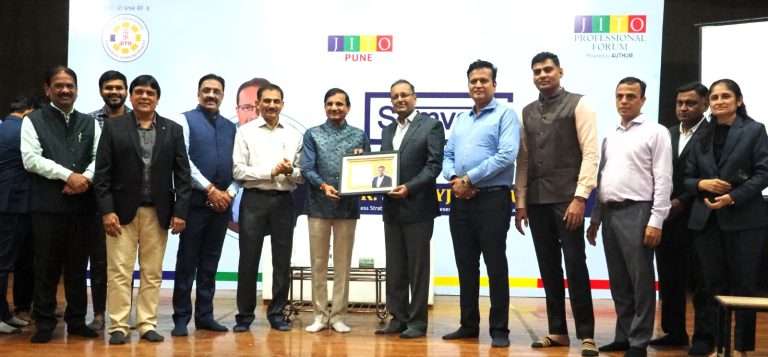 व्यावसायिक संधींचा शोधक नजरेने वेध घ्यावा : डॉ. संजय रुणवाल