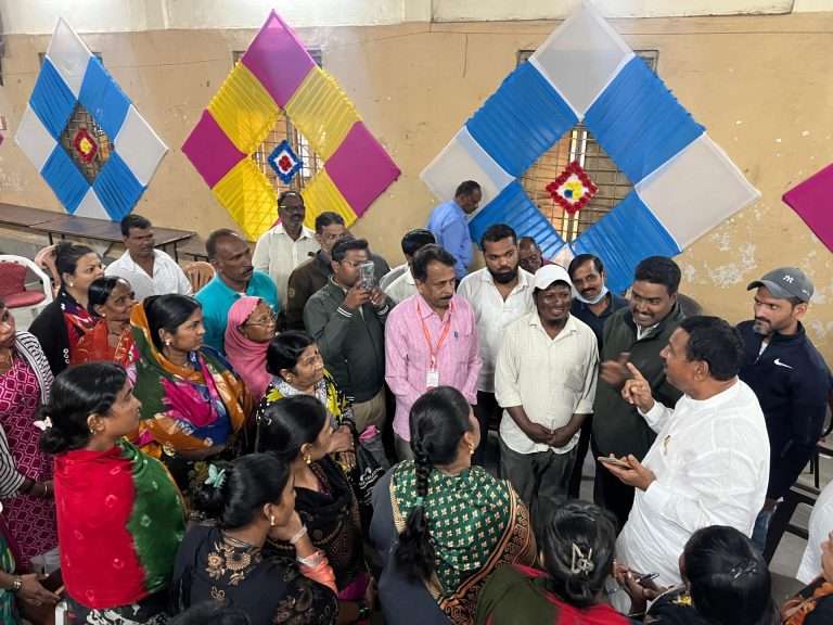 गरिबांचे पैसे खाणाऱ्या ठेकेदाराने भरपाई करावी;आमदार  बापूसाहेब पठारे आक्रमक