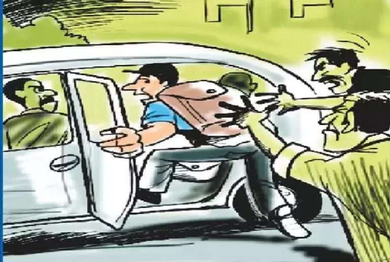 मारहाण करून अपहरण:भाजपच्या माजी नगरसेविकेचा पती, माजी स्वीकृत सदस्यासह 11 जणांवर गुन्हा